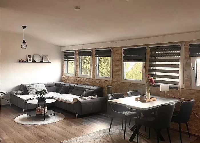 Gemuetliche & Voll Ausgestattete Stadtwohnung *